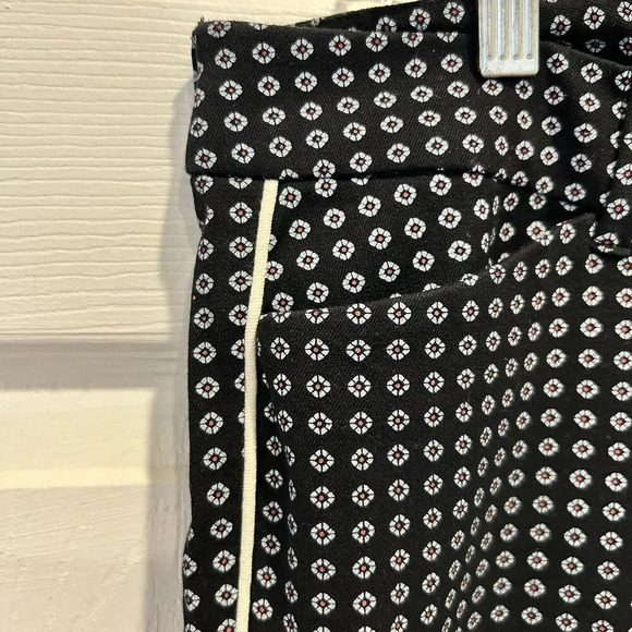 Old Navy The Diva Ankle Pants Women 14 Slim Skinny Stretch Black Maroon White - Picture 3 of 8